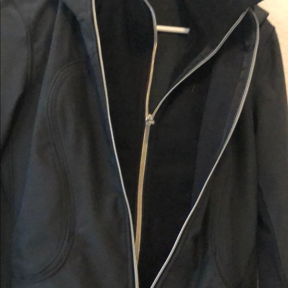 Lululemon Jacket - Picture 2 of 3